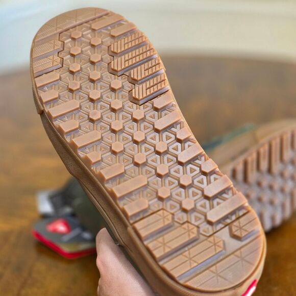 Vans Ultracush Sk-8 Hi MTE Waterproof Shoes Women's 9.5 Green Gum Insulated New - Picture 15 of 16